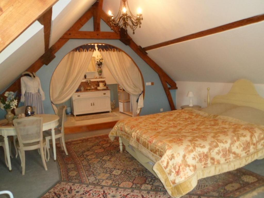 Les Chambres De Pontfol - Chambres D'Hotes - Guest House Victot-Pontfol Eksteriør billede